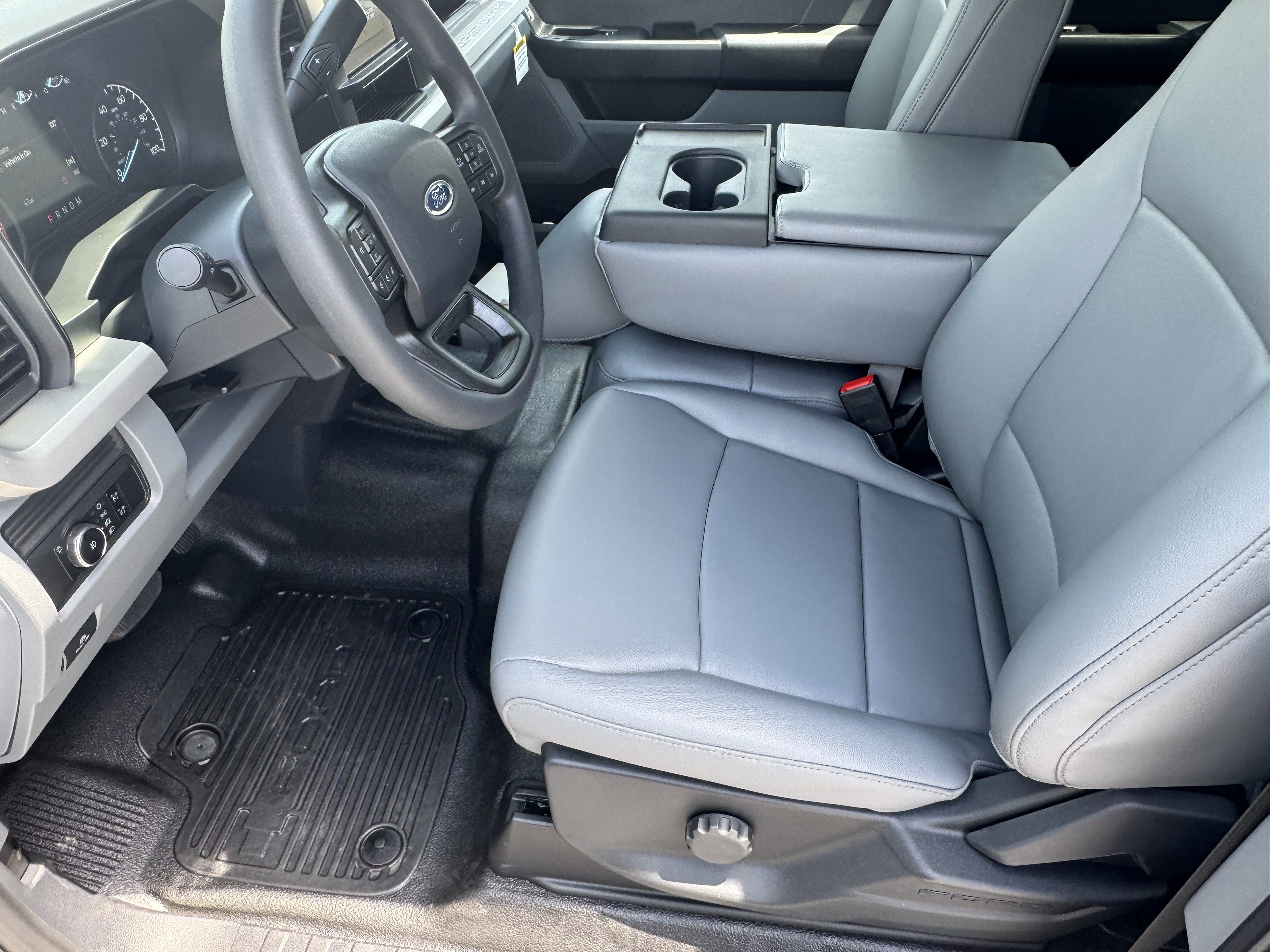 New 2026 Ford F450 4x4 SuperCab Super Duty image 9