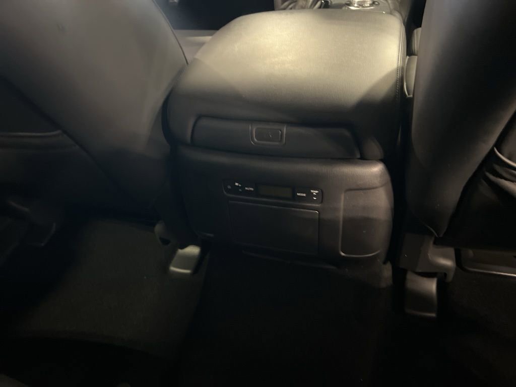 Certified 2024 Nissan Armada SV image 19