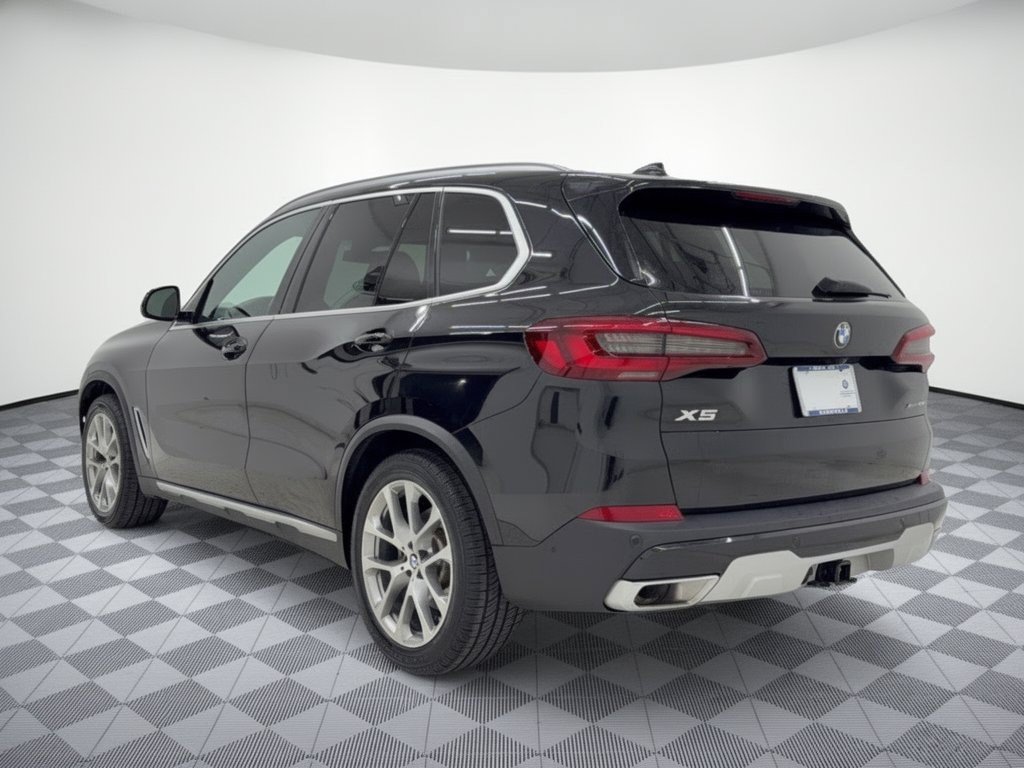 Used 2023 BMW X5 xDrive40i w/ Premium Package AWD/4WD image 3