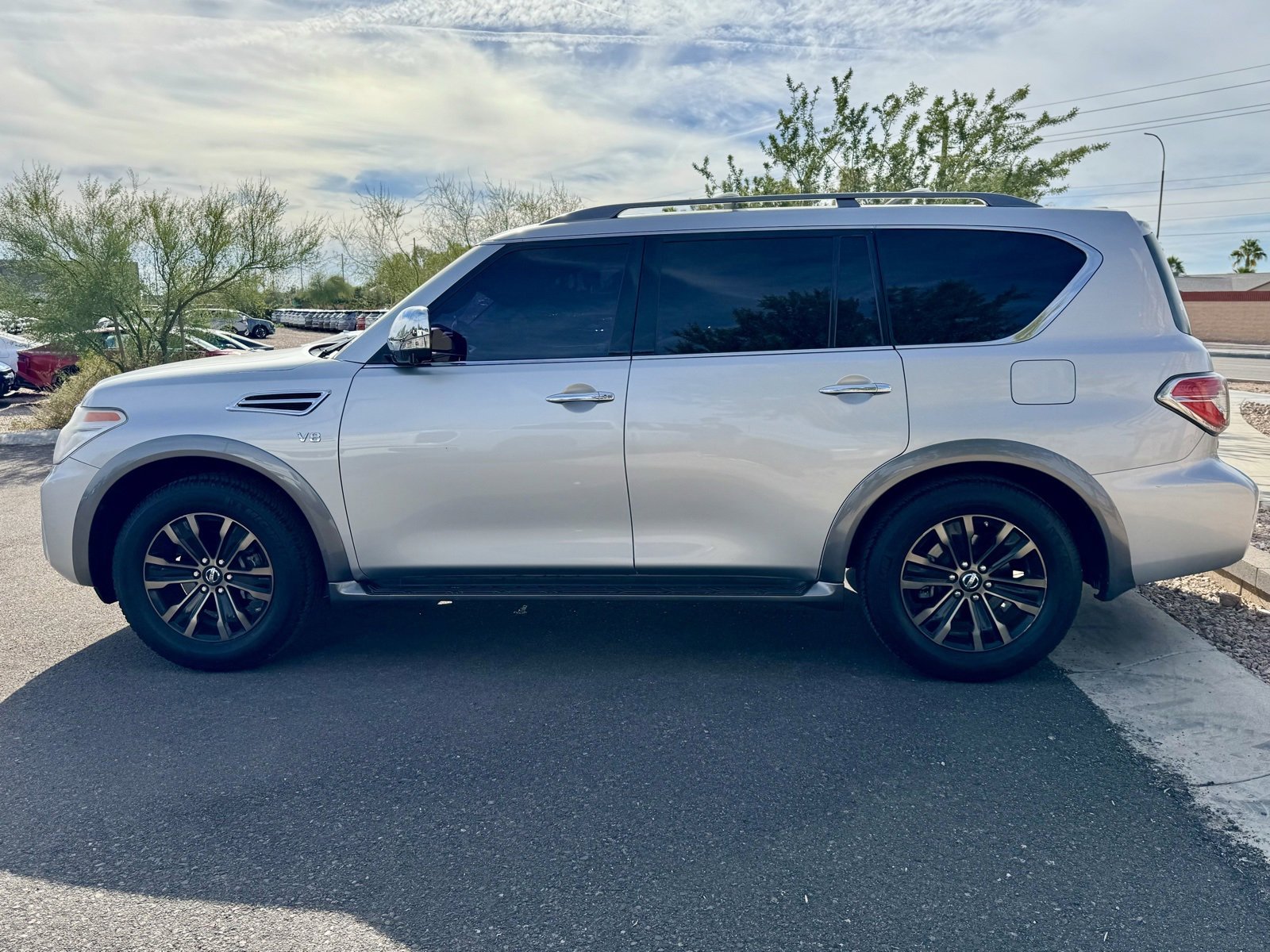 Used 2017 Nissan Armada Platinum image 7