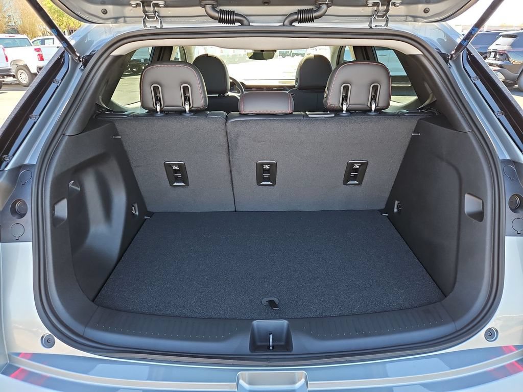 New 2027 Chevrolet Bolt RS w/ Technology Package FWD image 17