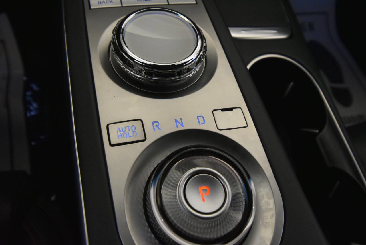 Used 2022 Genesis GV70 2.5T w/ Advanced Package image 19