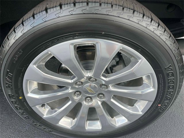 Used 2021 Chevrolet Silverado 1500 High Country w/ Technology Package image 14