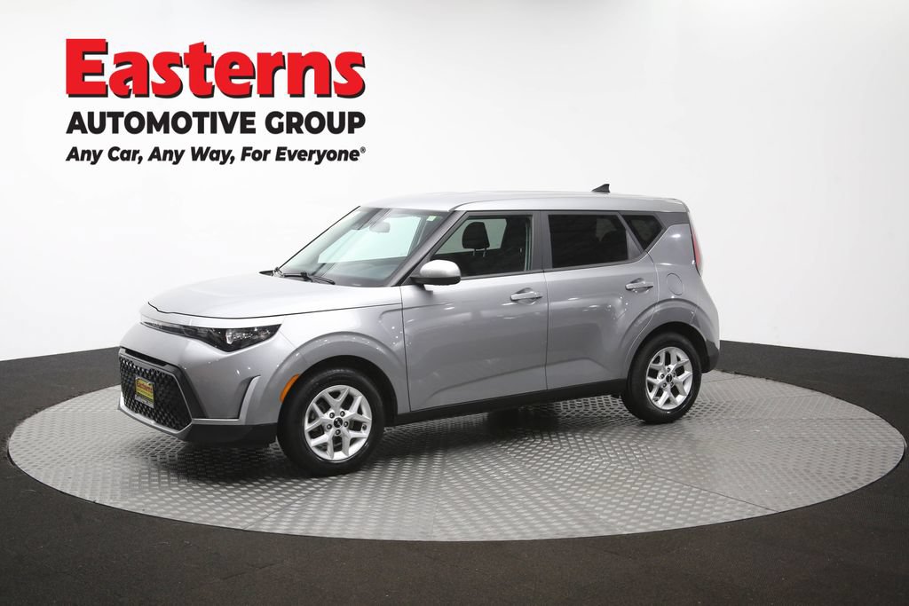 Used 2023 Kia Soul LX w/ Option Group 015 FWD image 57