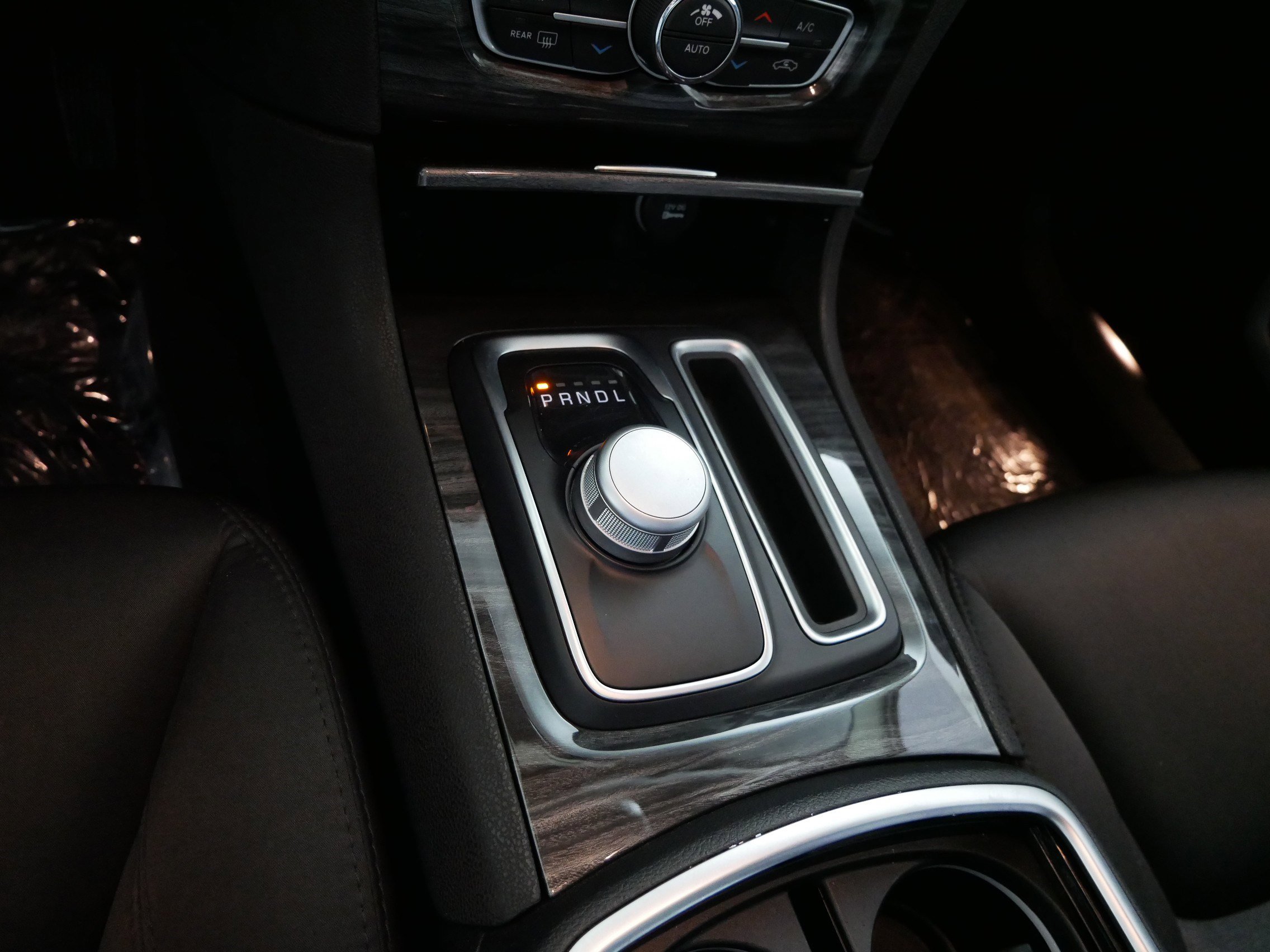 Used 2022 Chrysler 300 Touring image 24