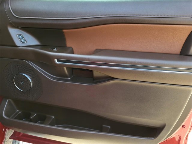 Used 2022 Ford Expedition King Ranch image 7