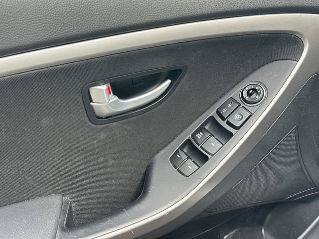 Used 2013 Hyundai Elantra GT FWD image 14