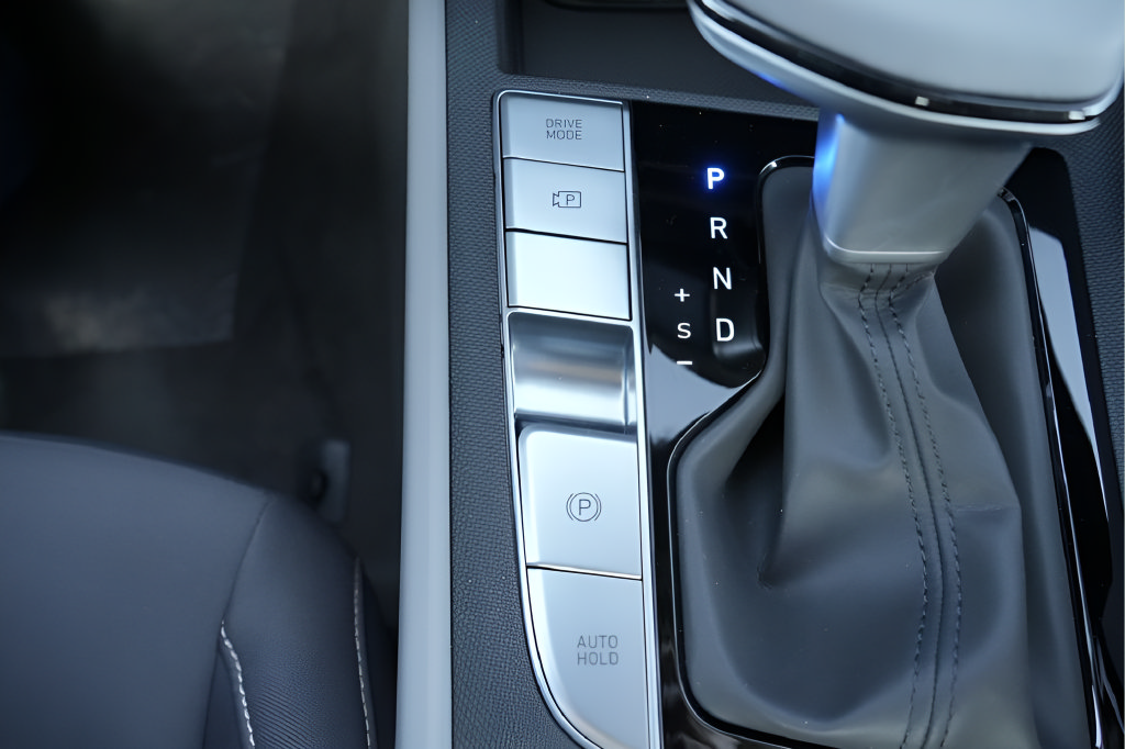 New 2026 Hyundai Elantra SEL Sport FWD image 28