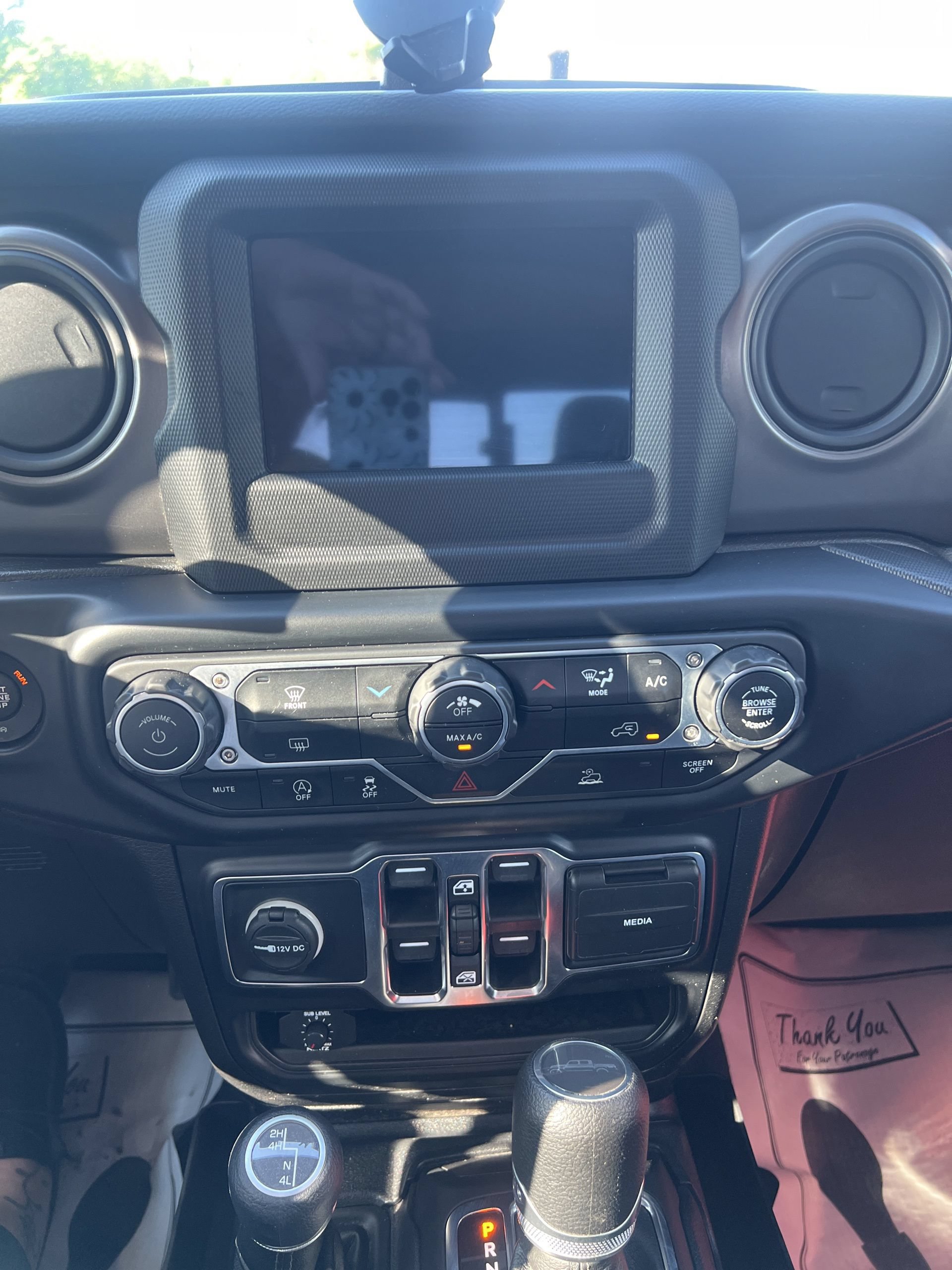 Used 2022 Jeep Gladiator Sport AWD/4WD image 16