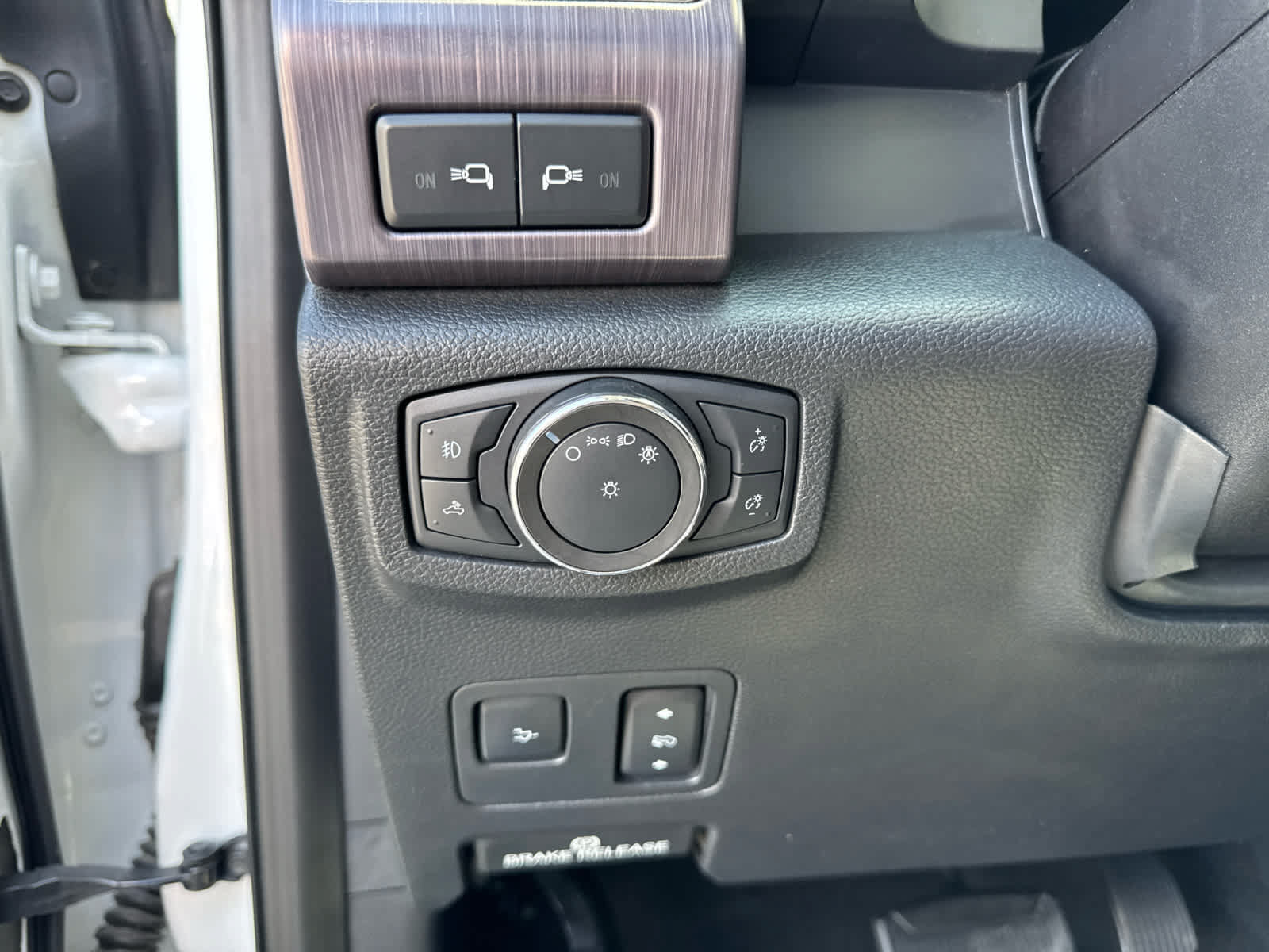 Used 2020 Ford F350 Limited AWD/4WD image 27
