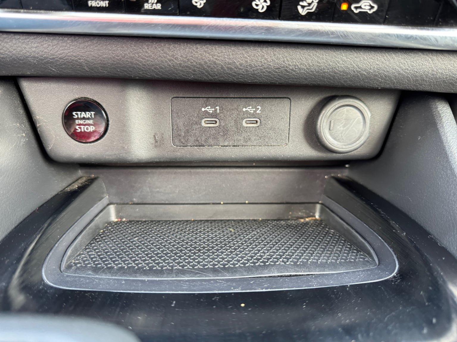 Used 2024 Nissan Rogue SV FWD image 25