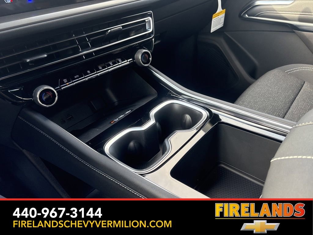 New 2026 Chevrolet Traverse LT w/ LPO, Floor Liner Package FWD image 25