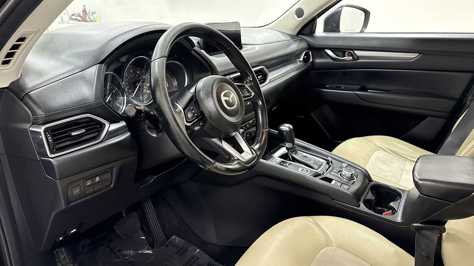 Used 2018 MAZDA CX-5 Touring w/ Preferred Equipment Package image 12