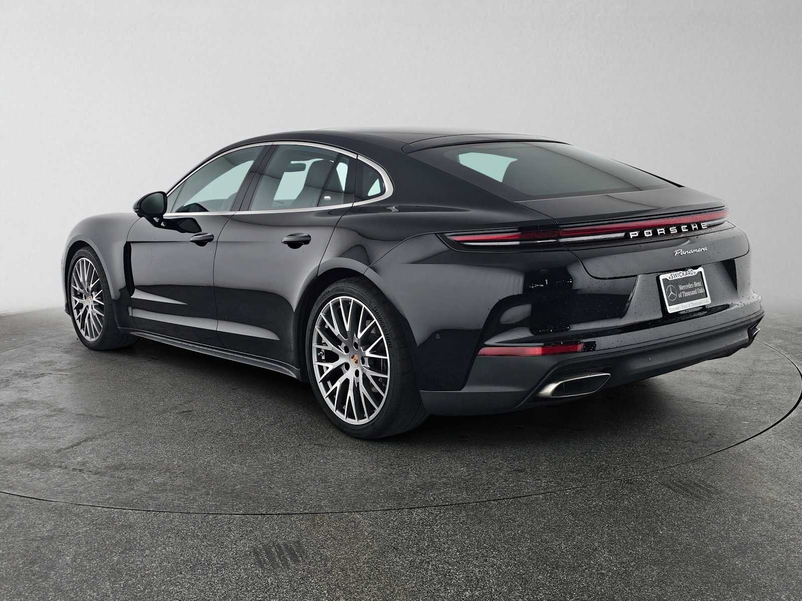 Used 2026 Porsche Panamera 4 AWD/4WD image 5