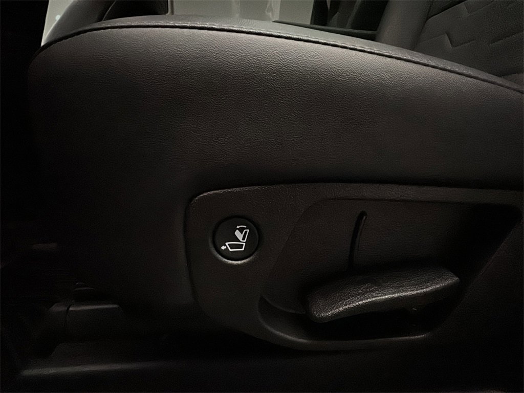 Used 2022 Kia Telluride SX w/ SX Prestige Package image 14