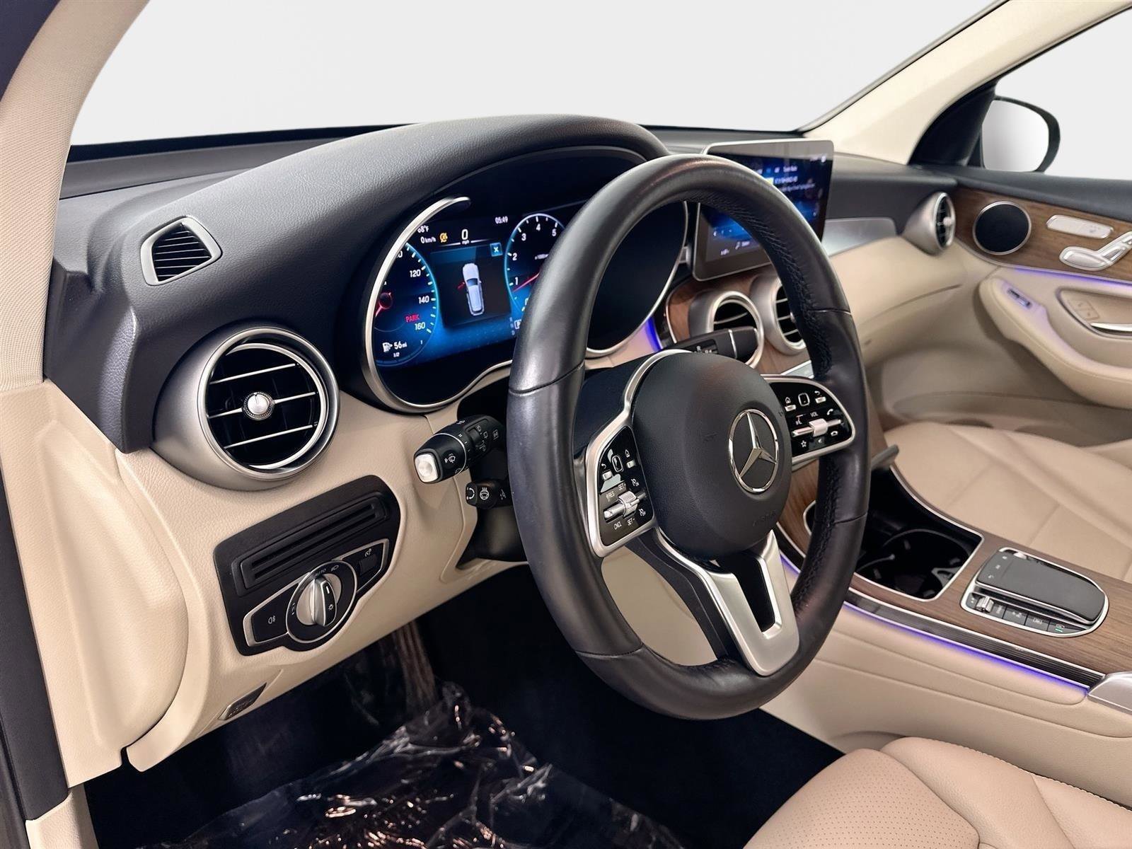 Certified 2022 Mercedes-Benz GLC 300 4MATIC image 9