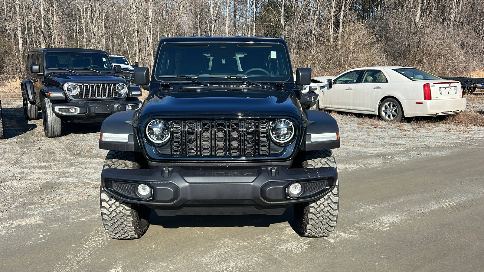 Used 2025 Jeep Wrangler Willys image 3