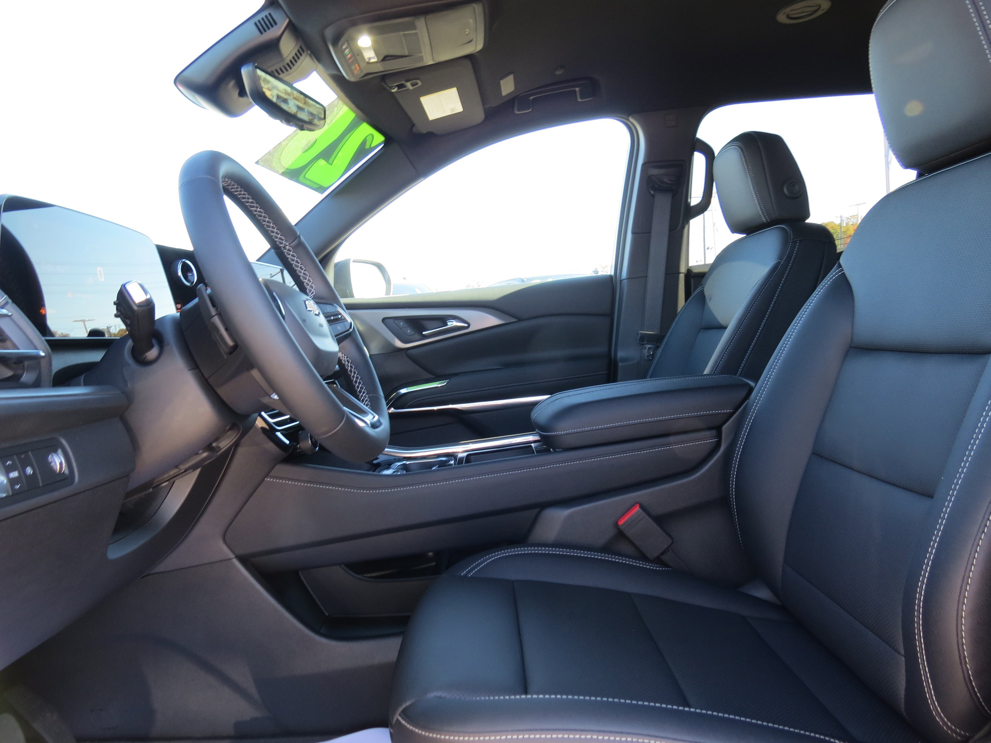 New 2026 Chevrolet Traverse LT image 19