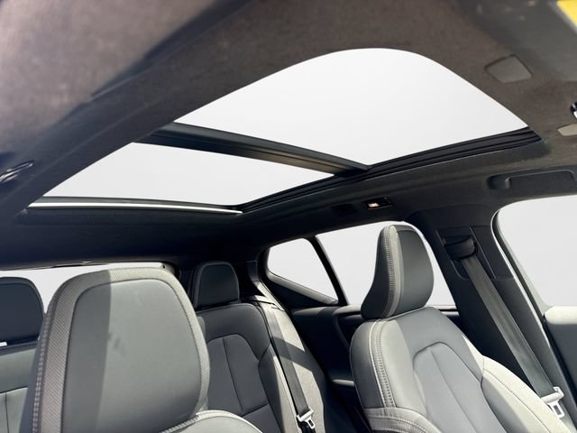 Certified 2023 Volvo XC40 Recharge Plus w/ Protection Package Premier AWD/4WD image 20