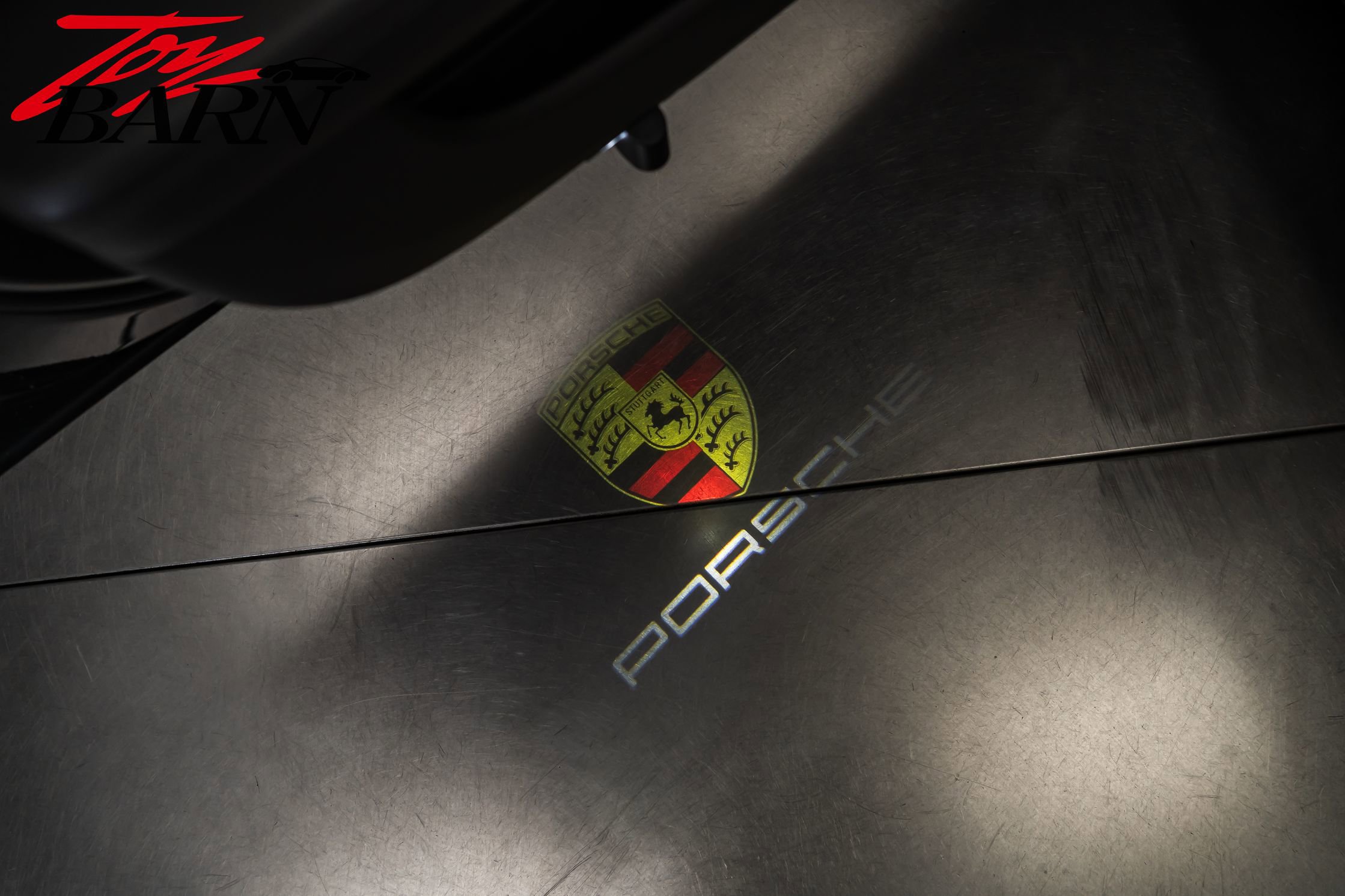 Used 2018 Porsche Panamera 4 image 25