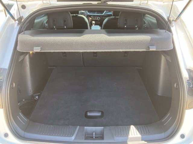 Used 2025 Chevrolet Trax RS w/ Sunroof Package FWD image 25