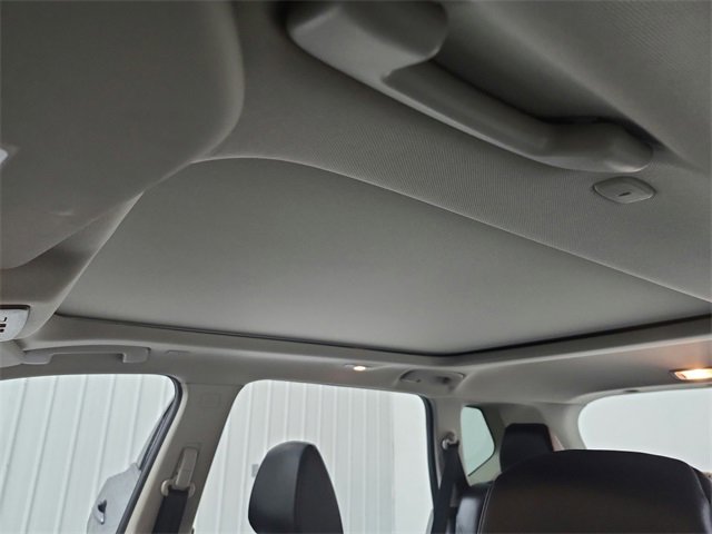 Used 2023 Nissan Rogue SV w/ SV Premium Package image 65