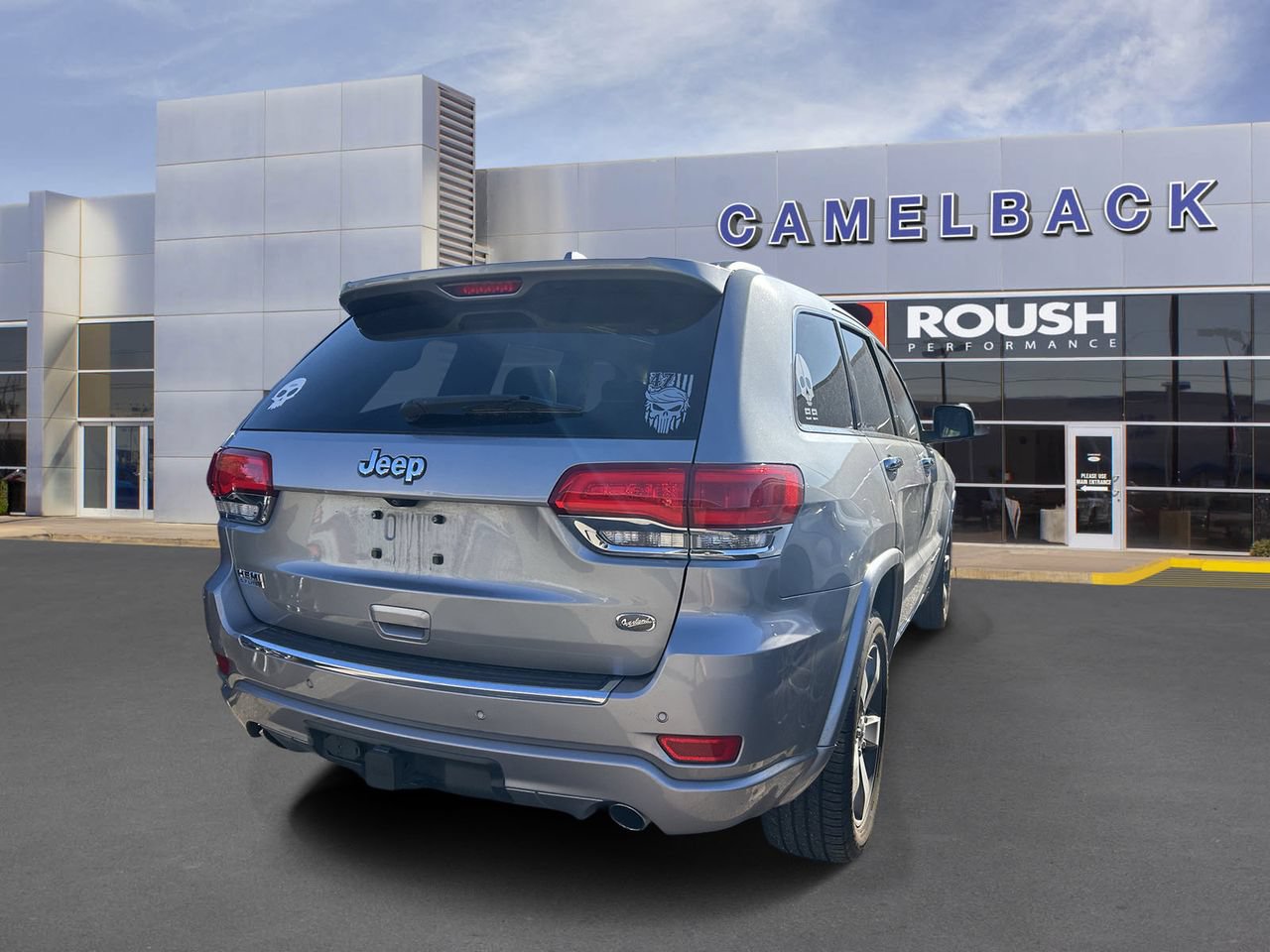 Used 2014 Jeep Grand Cherokee Overland w/ Trailer Tow Group IV RWD image 4
