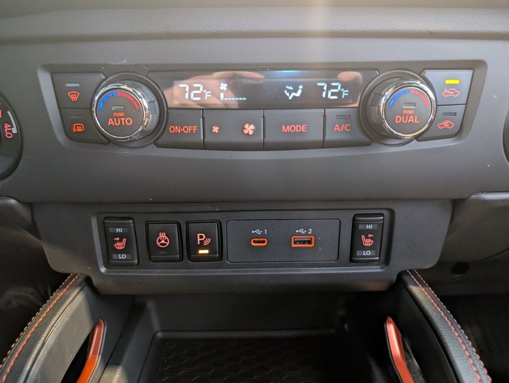 Used 2025 Nissan Frontier PRO-4X w/ Pro Convenience Package image 19