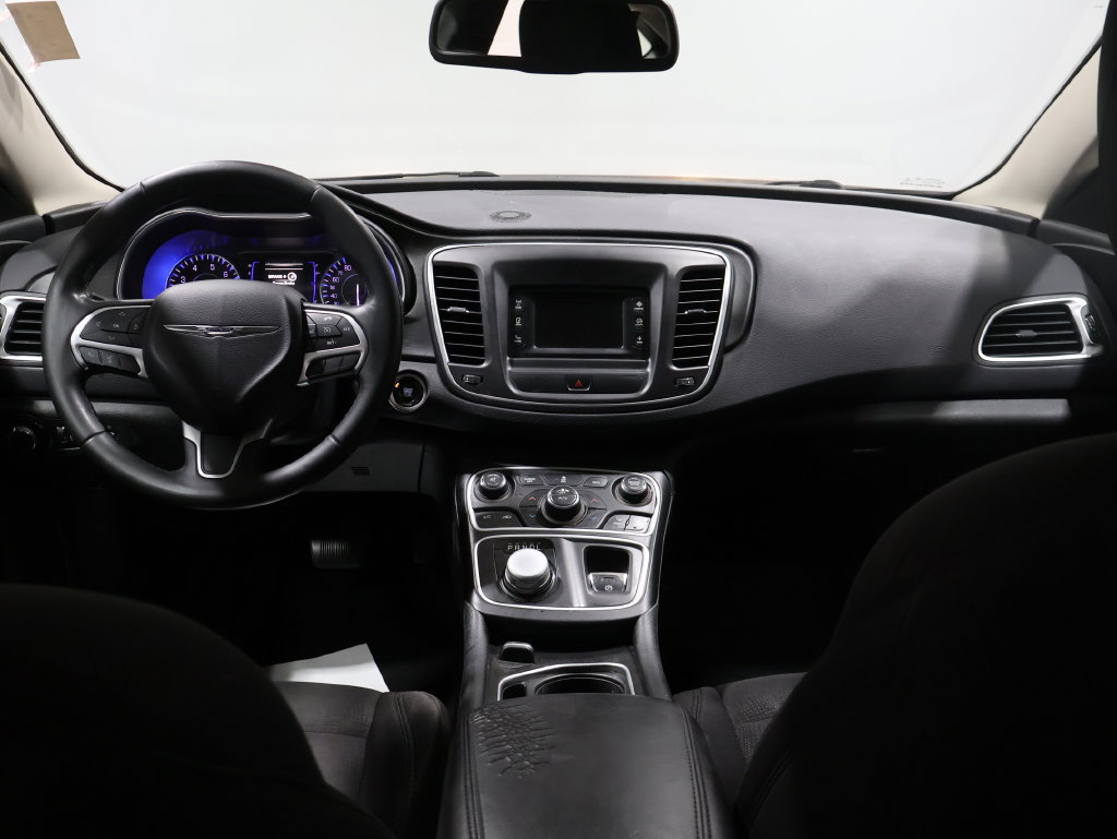 Used 2015 Chrysler 200 Limited w/ Convenience Group FWD image 17