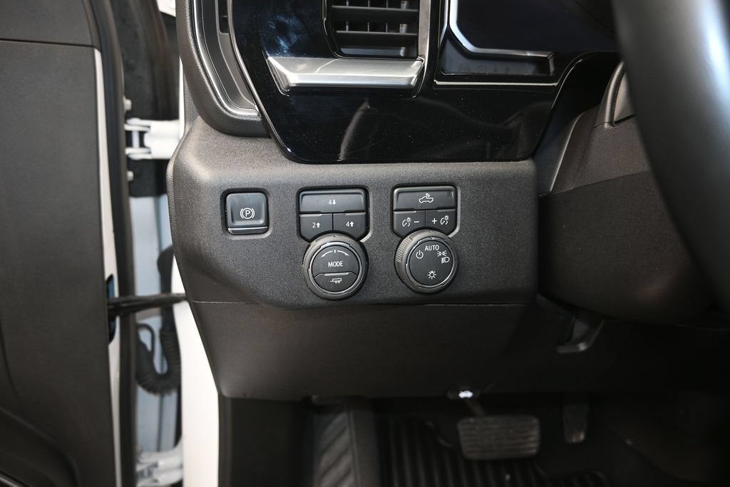 Certified 2026 Chevrolet Silverado 2500 LT AWD/4WD image 12