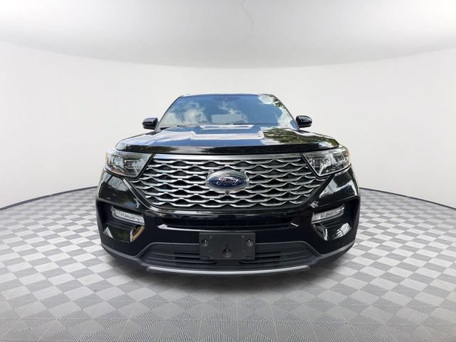 Used 2020 Ford Explorer Platinum w/ Premium Technology Package AWD/4WD image 2