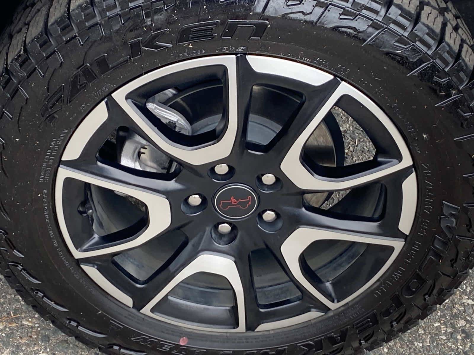 Certified 2026 Jeep Compass Trailhawk AWD/4WD image 29