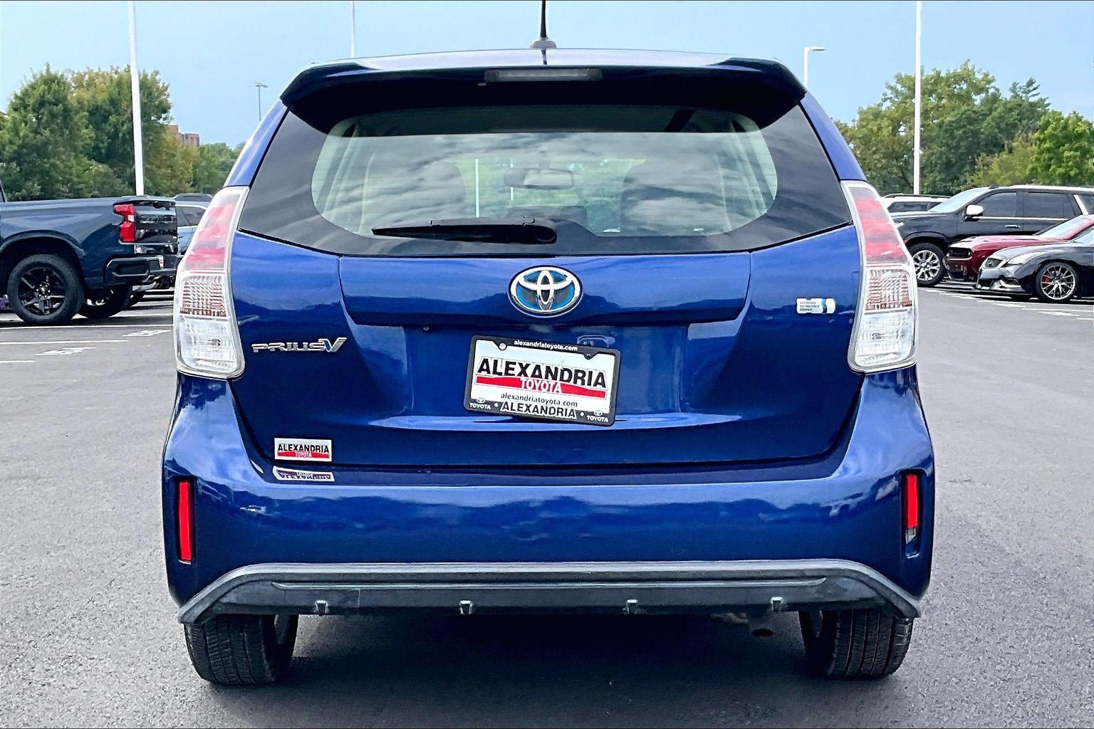 Used 2015 Toyota Prius V Four FWD image 4
