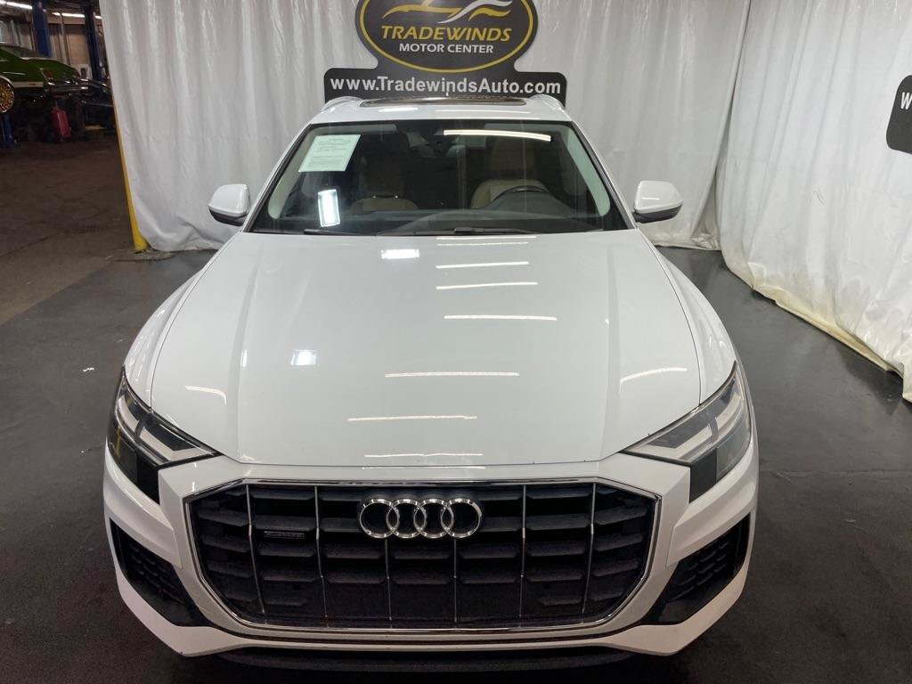 Used 2019 Audi Q8 Premium w/ Convenience Package AWD/4WD image 3