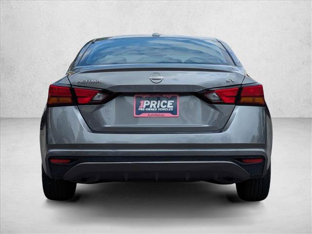 Used 2024 Nissan Altima 2.5 SV FWD image 6