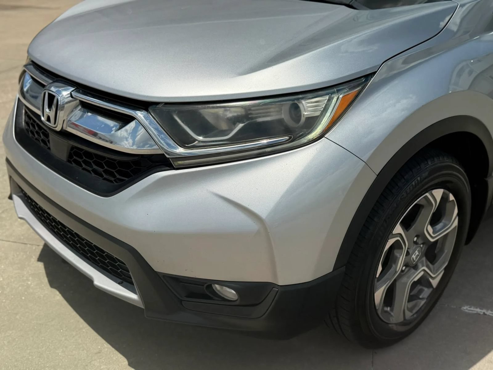 Used 2018 Honda CR-V EX-L image 2