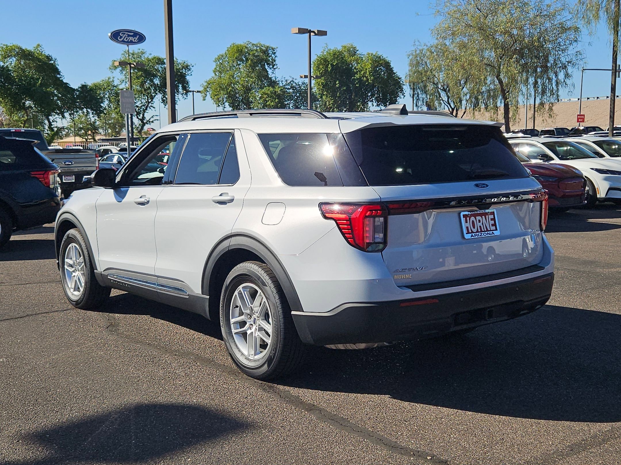 New 2025 Ford Explorer Active image 5