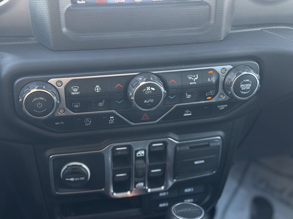 Used 2023 Jeep Gladiator Sport AWD/4WD image 21