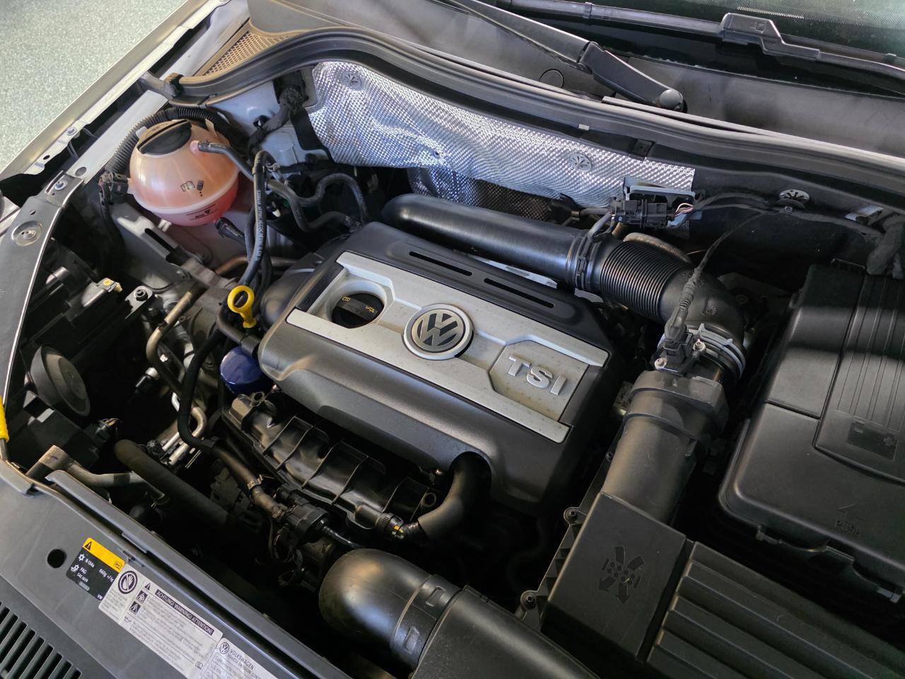 Used 2014 Volkswagen Tiguan SEL FWD image 40