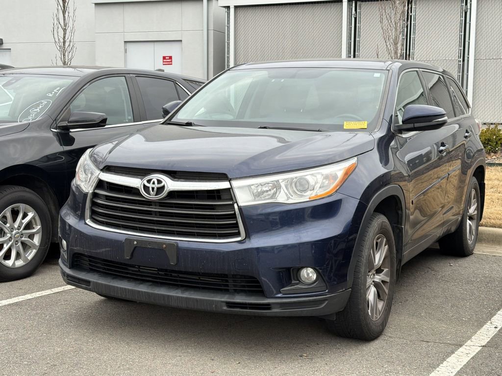 Used 2014 Toyota Highlander Plus image 3