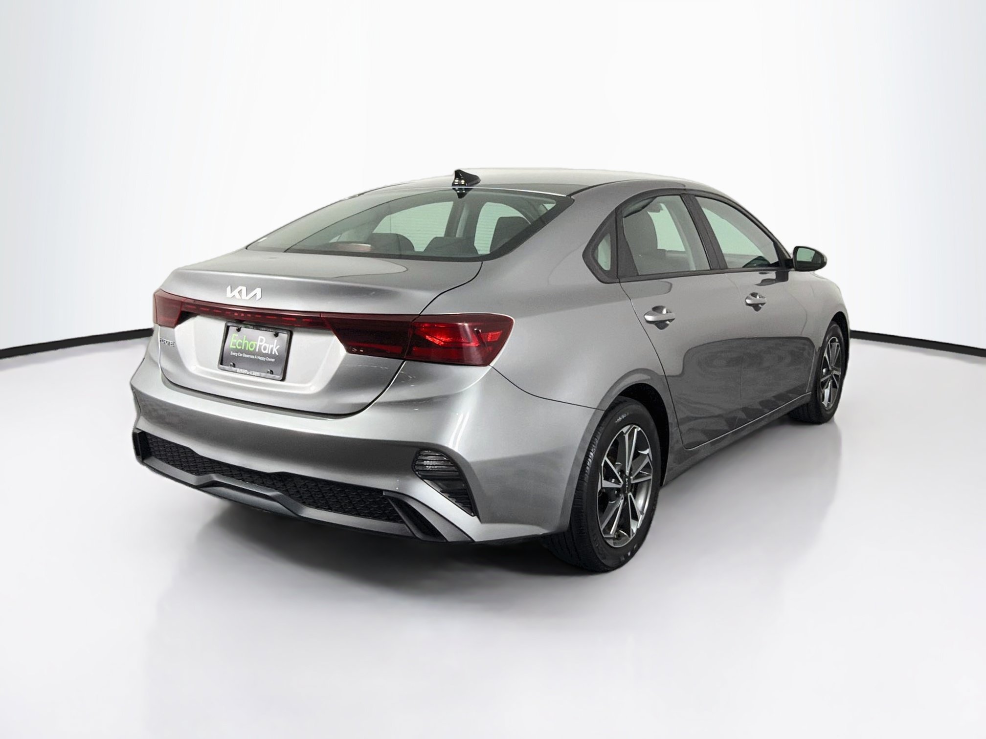 Used 2023 Kia Forte LXS FWD image 9