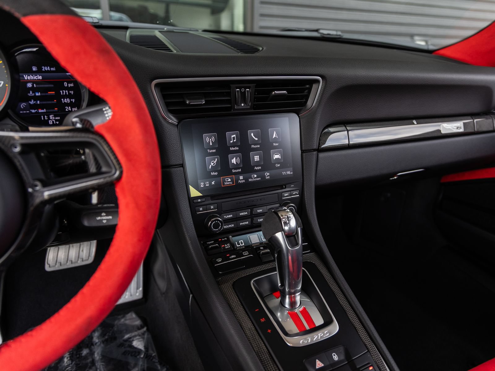 Certified 2018 Porsche 911 GT2 RS RWD image 49