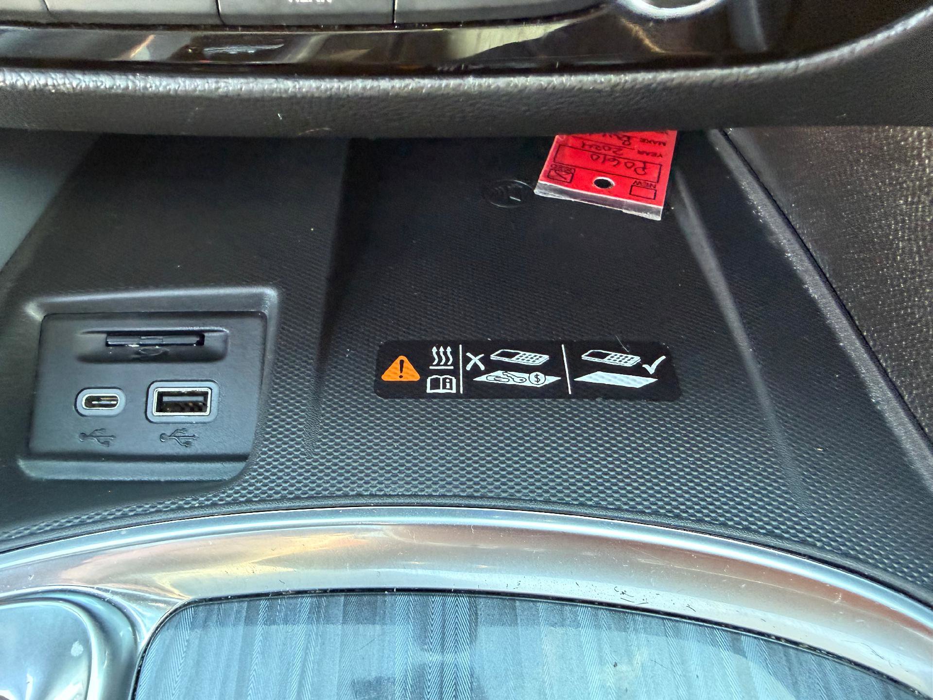 Certified 2024 Buick Enclave Essence w/ Experience Buick Package image 32