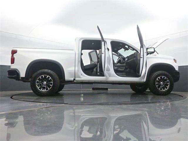 Used 2022 Chevrolet Silverado 1500 ZR2 image 61