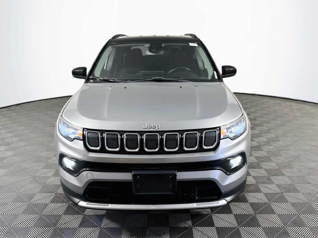 Used 2022 Jeep Compass Limited AWD/4WD image 2
