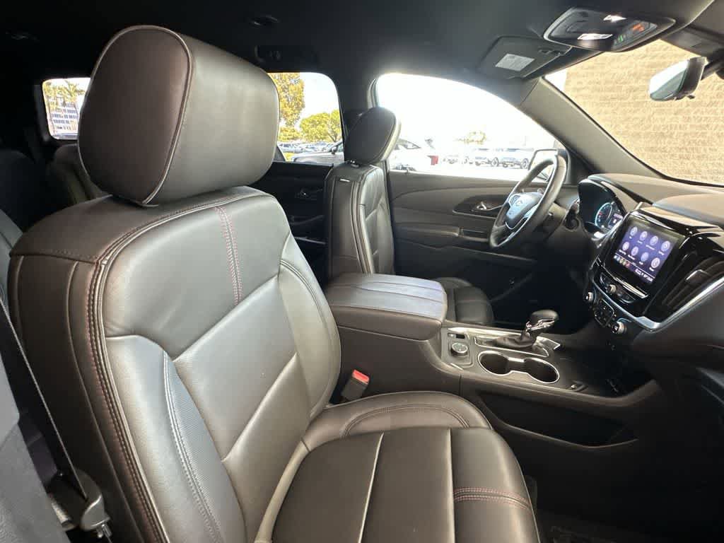 Used 2023 Chevrolet Traverse RS FWD image 27