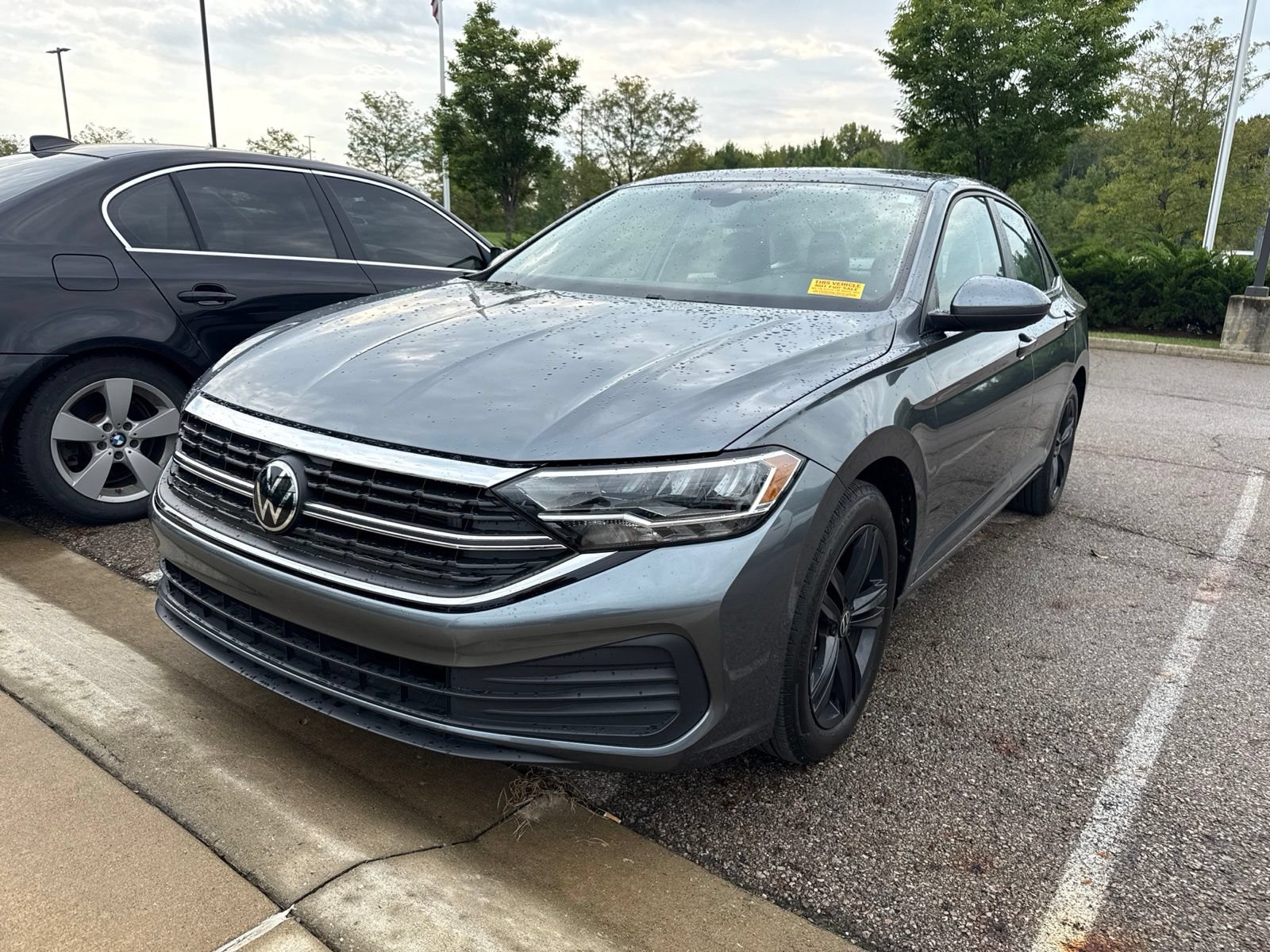 Used 2023 Volkswagen Jetta SE w/ Panoramic Sunroof Package