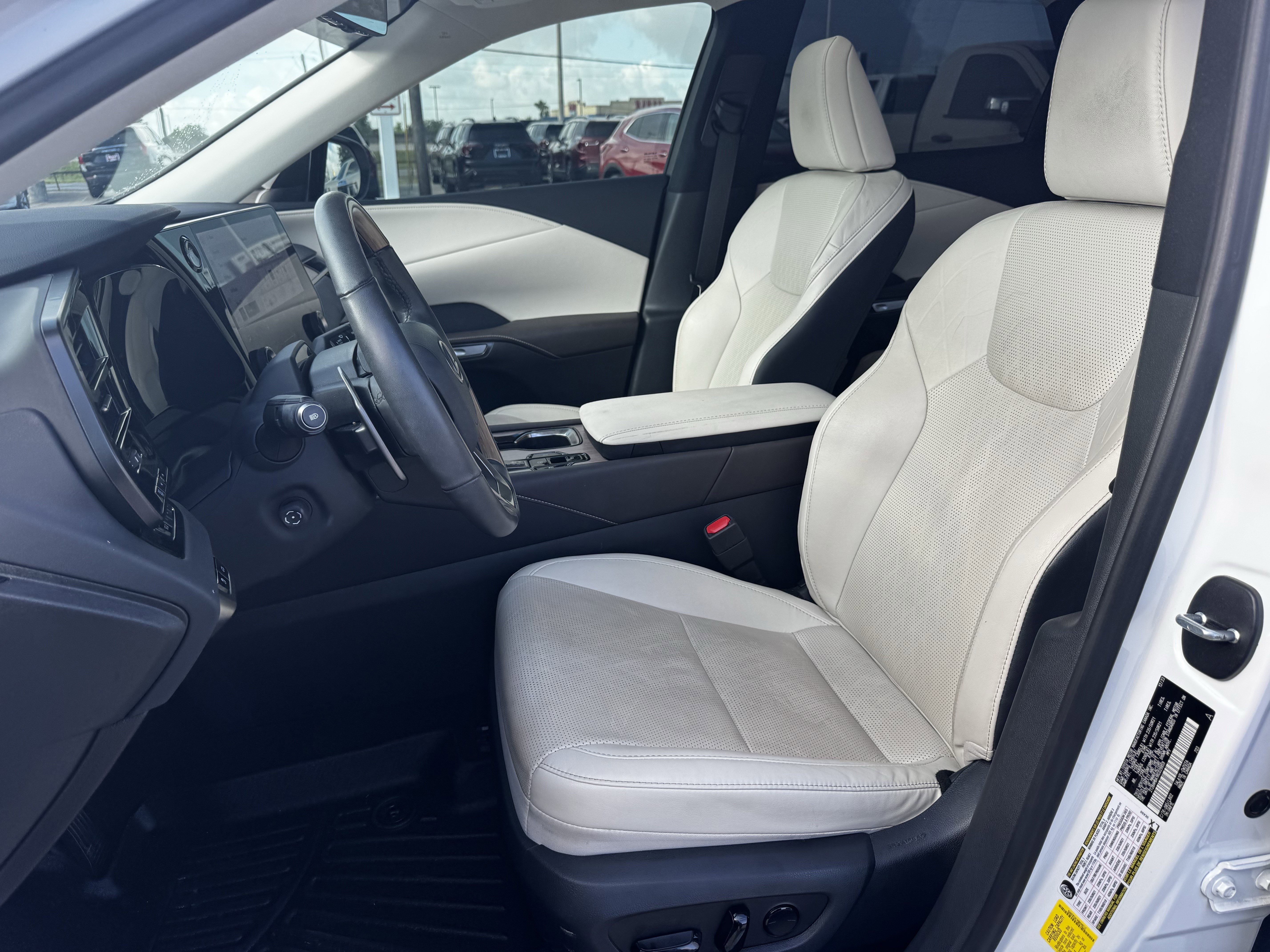 Used 2024 Lexus RX 350 Premium Plus w/ Convenience Package FWD image 28