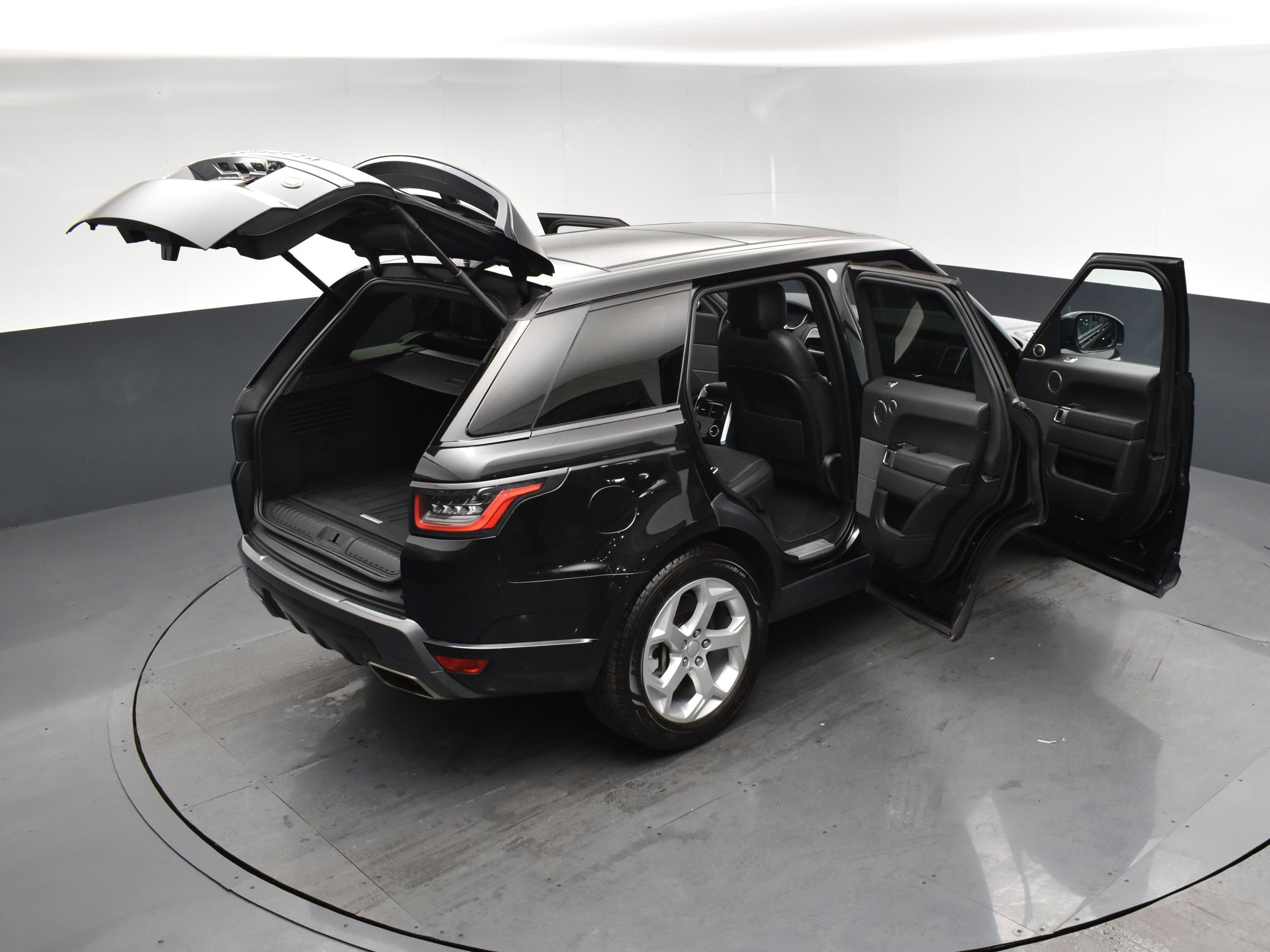 Used 2019 Land Rover Range Rover Sport HSE image 25