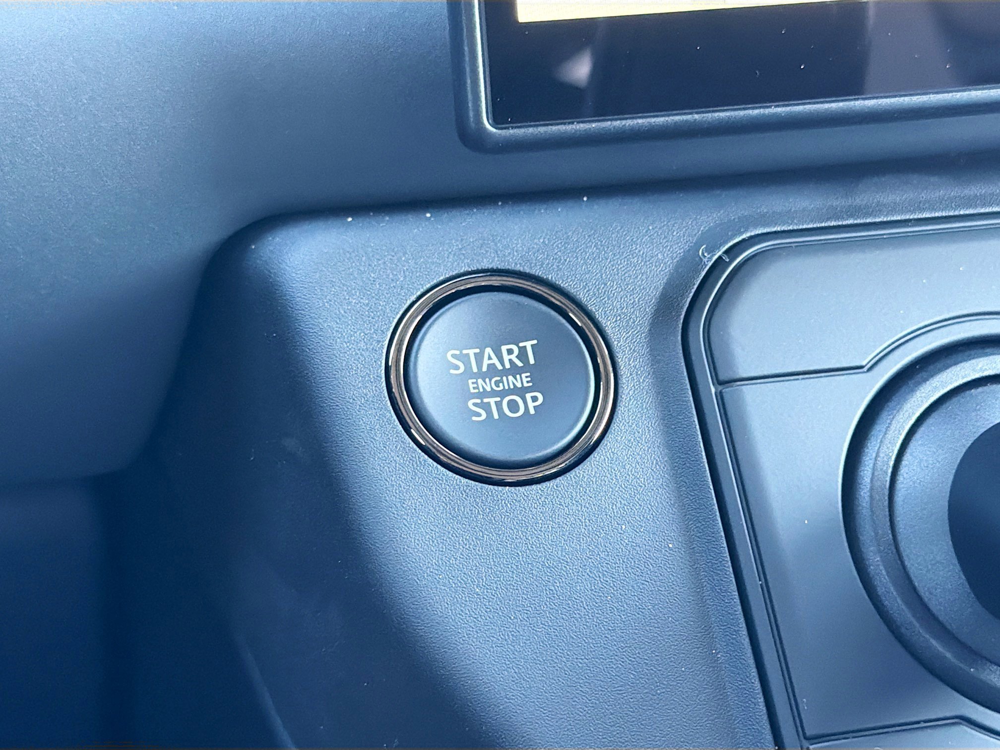 New 2026 Land Rover Defender 110 OCTA image 37